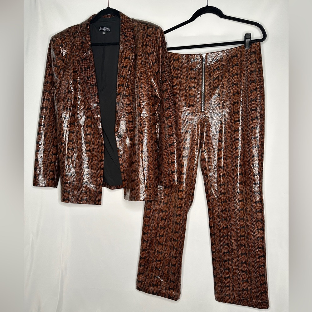 DANIELLE BERNSTEIN Brown Snake Print Blazer